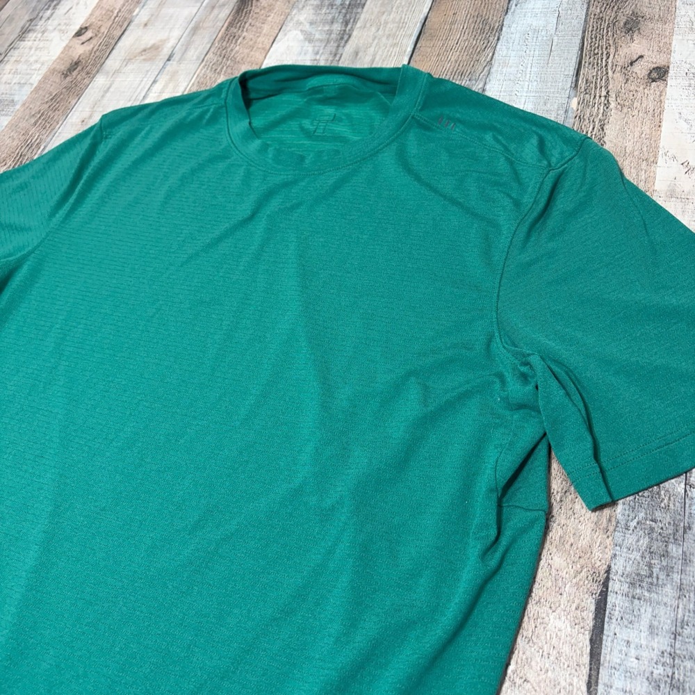 Lululemon Metal Vent Tech Shirt Mens Large Green Performance Gym 2.0 Tee